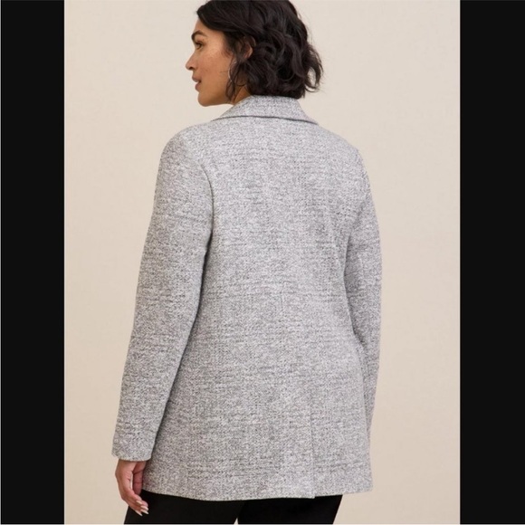 TORRID Studio Double Knit Boyfriend Blazer - Picture 3 of 8